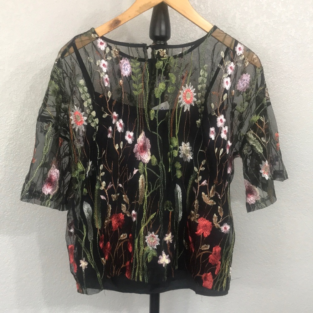 Romeo & Juliet Couture Sheer Embroidered Blouse - Picture 3 of 16